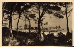 CPA Antibes La Ville Vue A Travers Les Pins De La Corniche