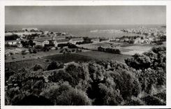 CPA Antibes Vue Generale Les Casernes Et Le Fort Carre