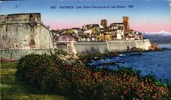 CPA Antibes Les vieux Remparts