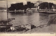 CPA Juan Les Pins La Fontaine Des Pins