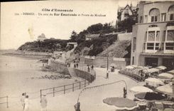CPA Dinard Un Coin Du Bar Emeraude Et Pointe Du Moulinet