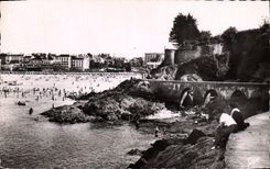 CPA Dinard La Promenade De La Malouine