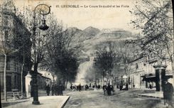 CPA Grenoble Le Cours St Andre Et Les Forts