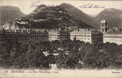 CPA Grenoble La Place Victor Hugo