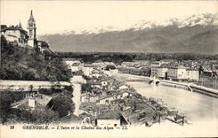 CPA Grenoble L'Isere Et La Chaine Des Alpes