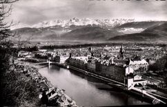 CPA Grenoble Vue Generale Et Le Teleferique