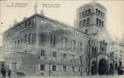 CPA Grenoble Place Notre Dame Et La Cathedrale annexe de l'institut