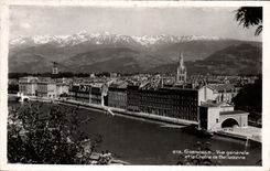 CPA Grenoble Vue Generale Et La Chaine De Belledonne