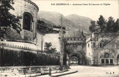CPA Grenoble Ancienne Porte St Laurent Et I'Eglise