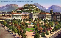 CPA Grenoble La Place Victor Hugo Et Les Forts