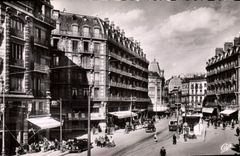 CPA Grenoble Rue Felix Poulat Et Place Grenette