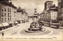 CPA Grenoble La Place Notre Dame La Cathedrale Et Le Monument Du Centenaire