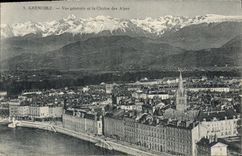 CPA Grenoble Vue Generale Et La Chaine Des Alpes