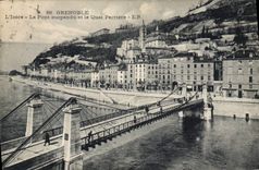 CPA Grenoble L'Isere Le Pont Suspendu Et Le Quai Perriere