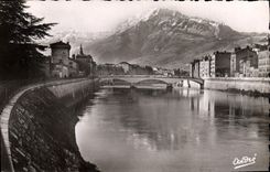 CPA Grenoble Les Quai De I'Isere