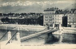CPA Grenoble Pont Suspendu Sur I'Isere Et Les Alpes