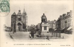 CPA Le Neubourg L'Eglise Et La Statue De Dupont De I'Eure
