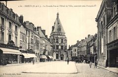 CPA Dreux La Grande Rue Et I'Hotel De Ville
