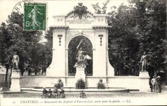 CPA Chartres Monument Des Enfants D'Eure Et Loir