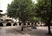 CPSM Sommiers Place Du Marche Et Ses Arcades
