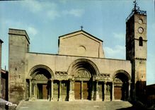 CPSM St Gilles Du Gard Facade De I'Eglise Abatiale
