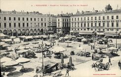 CPA Toulouse Place Du Capitgle La Fin Du Marche