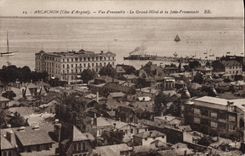 CPA Arcachon Vue D'Ensemble Le Grand Hotel Et La Jetee