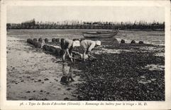 CPA Arcachon Ramassage Des Huitres Pour Le Friage