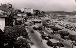 CPA Arcachon Boulevard Promenade Et Jetée Thiers