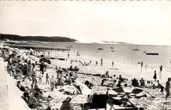 CPA Pyla Sur Mer La Plage Devant La Place Daniel Meller