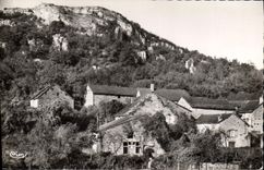 CPA Nolay Sur Les Rochers De Vauchignon Et Le Chalot Du Club Alpin