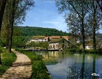 CPSM La Bussiere Sur Ouche Les Rives Du Canal De Bourgogne