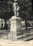 CPA Vendome Statue du Marechal de Rochambeau 