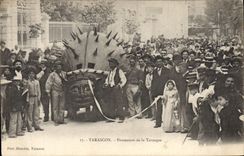CPA Tarascon Procession de la Tarasque 