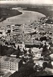 CPSM Arles B du R Vue aerienne la Ville et le Rhones au centre les Arenes 