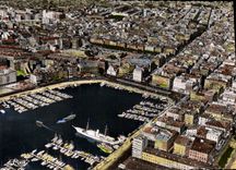 CPSM Marseille Bouches du Rhone Vue aerienne sur le Vieux Port 