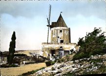 CPSM Notre Belle Provence Le Moulin ed Daudet a Fontvieille 