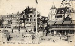 CPA Trouville La Plage et la Rue de Paris 
