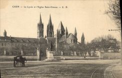 CPA Caen Le Lycee et l'Eglise Saint Etienne 