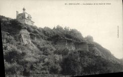 CPA Houlgate Les falaises de la route de Dives 