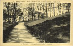 CPA La Martiniere Groupe Edmond Labbe Facades 