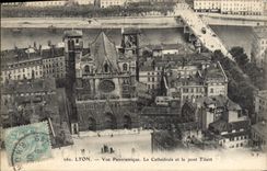 CPA Lyon Vue Panoramique La Cathedrale et le pont Tilsitt 