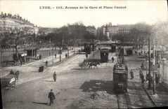 CPA Lyon Avenue de la Gare et Place Carnot 