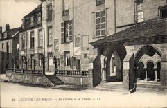 CPA Luxeuil les Bains Le Cloitre et la Mairie 