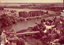 CPSM Verdun sur le Doubs S et L Vue aerienne sur le Bourg et le Doubs 