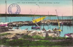 CPA ILE St Honorat Abbaye de lerins le port 