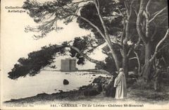 CPA Cannes Ile de Lerins Chateau St Honorat 