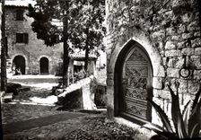 CPSM Cote d'Azur Eze Village Une vieille rue pittoresque 