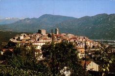 CPSM Gattieres Alpes Maritimes Pittoresque village de la Cote d'Azur sur la rive droite du Var 