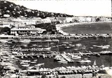 CPSM Canes La Cote d'Azur Vue generale sur le Port le Casino Municipale et le Craisette prise du Suq